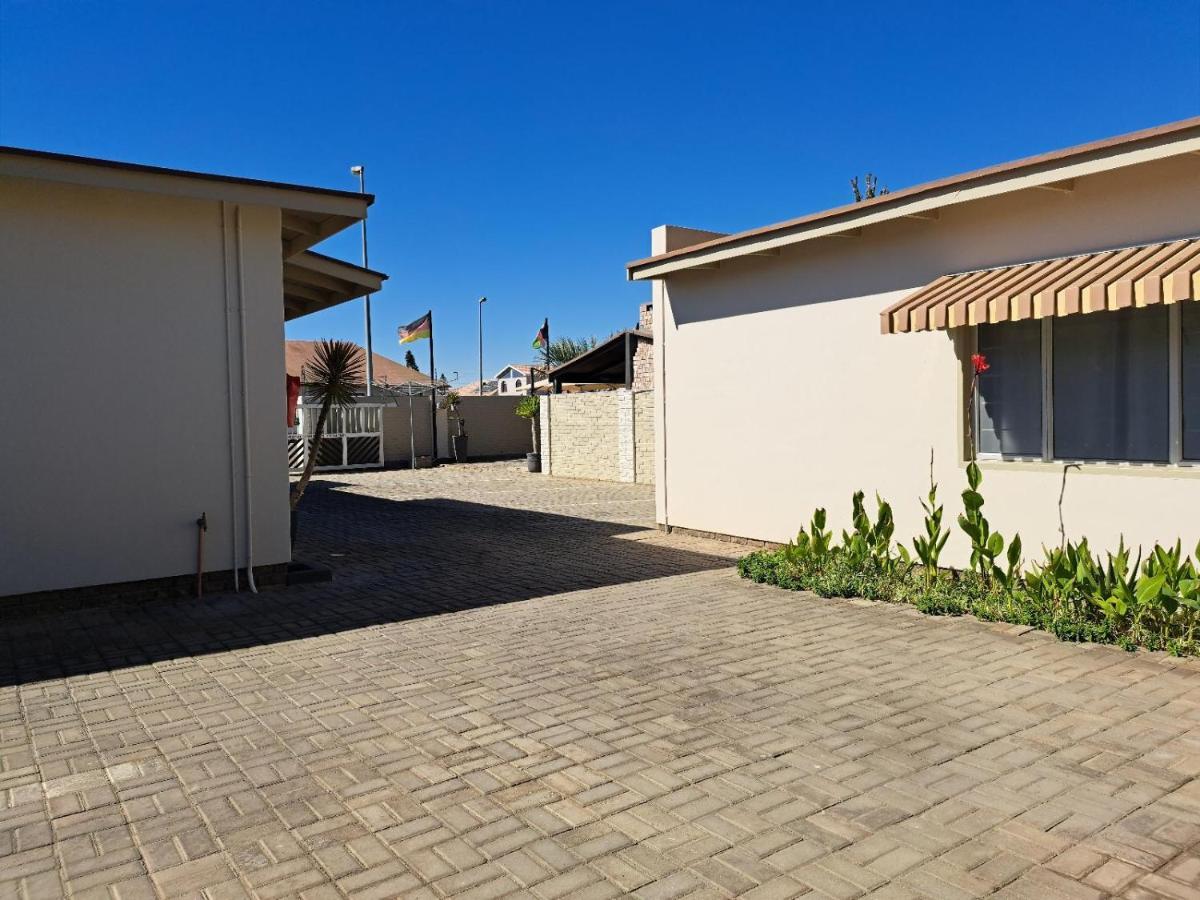 Bushbabies-Inn Self-Catering Accommodation Swakopmund Exterior photo