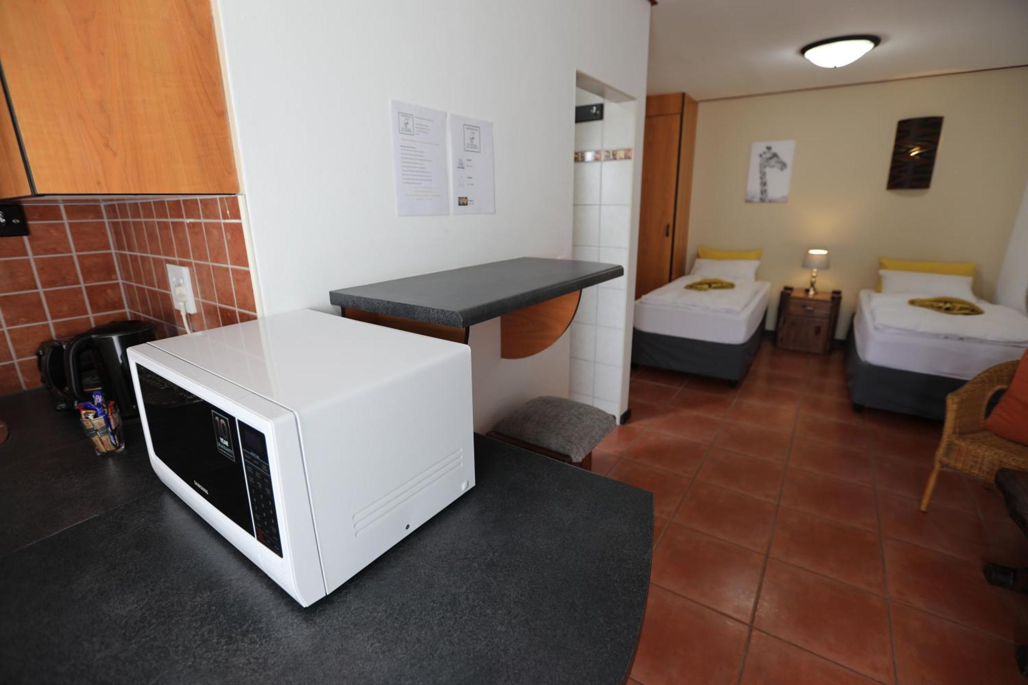 Bushbabies-Inn Self-Catering Accommodation Swakopmund Exterior photo